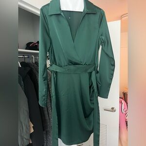 Boohoo Deep Green Long Sleeve Dress